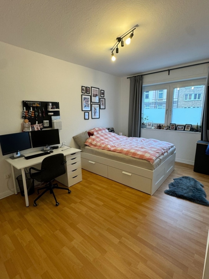 Zimmer 1 - 3-Zimmer-Wohnung mit Balkon an der Rennbahnstraße